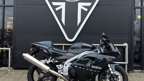 2002 (02) TRIUMPH DAYTONA 955I CENTENNIAL