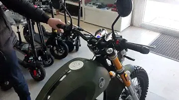 первый осмотр мотоцикл Racer Triumph