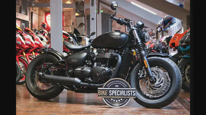 Triumph Bobber Black
