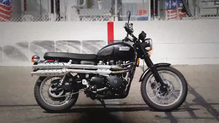 Triumph Scrambler — stunt rider Ernie Vigil